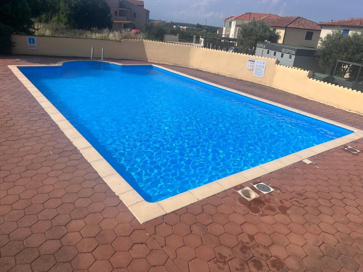 Fortuna Apartment Tar-Vabriga Exterior photo